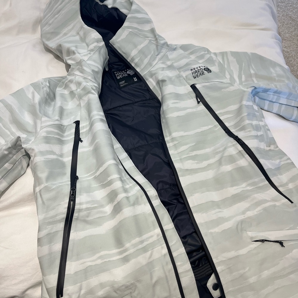 Mountain Hardwear Light Gray Hooded Jacket